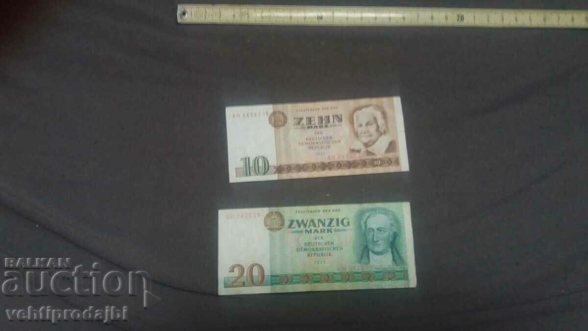 Две банкноти ГДР