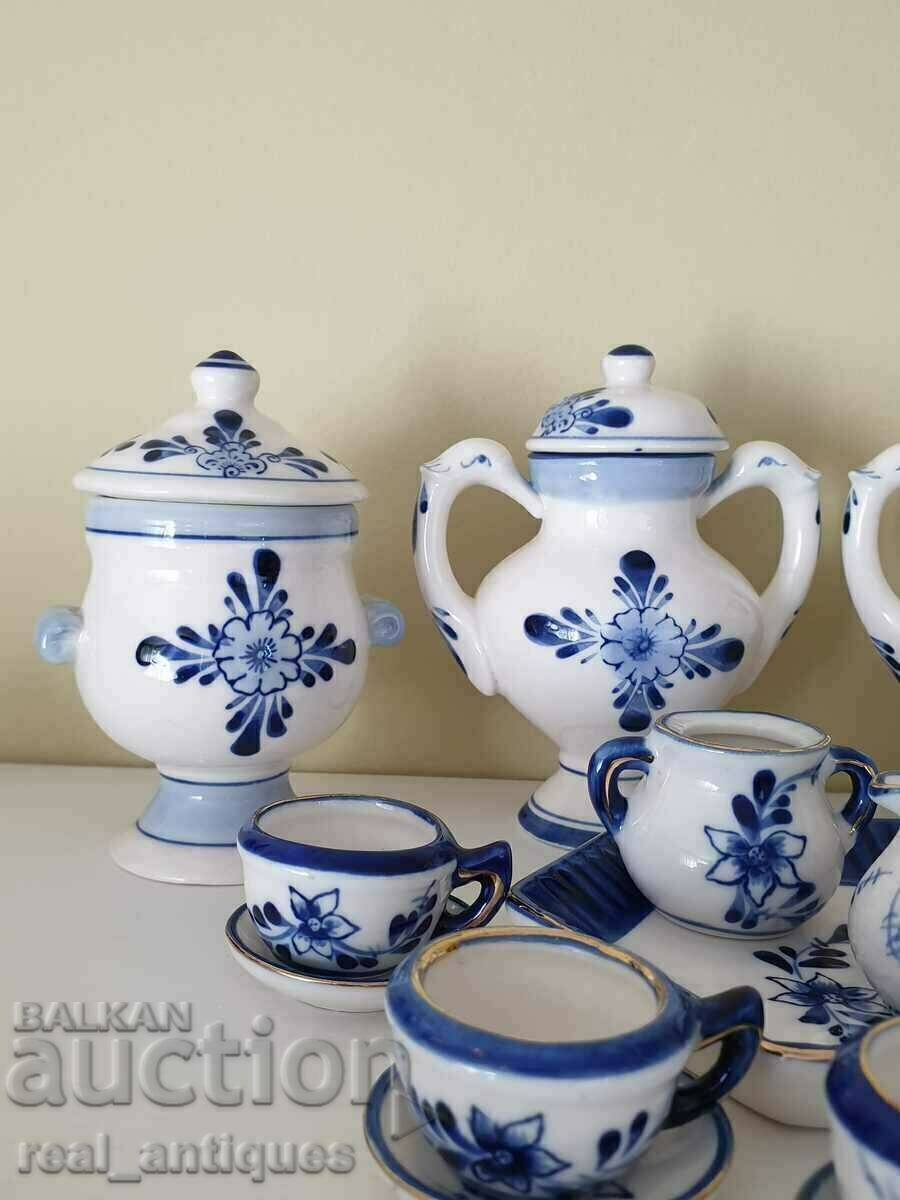 A set of porcelain miniatures with price 68.00 BGN | € 34.77 A set of porcelain miniatures with price 68.00 BGN | € 34.77