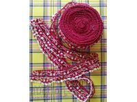 Възрожденска плетена лента за украса