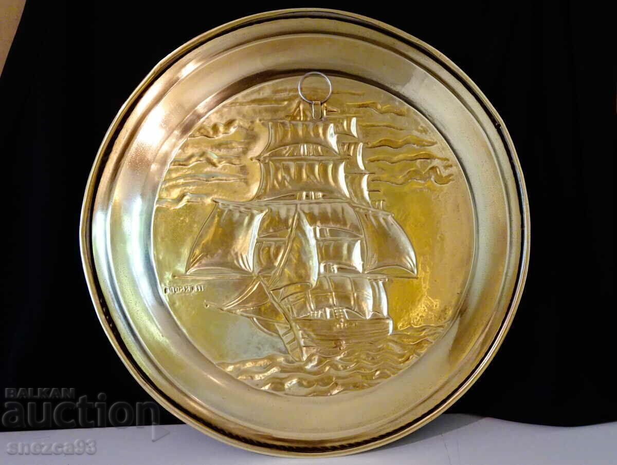 Delivery of Bronze Panel English Battleship, 44 cm, 850 g Delivery of Bronze Panel English Battleship, 44 cm, 850 g