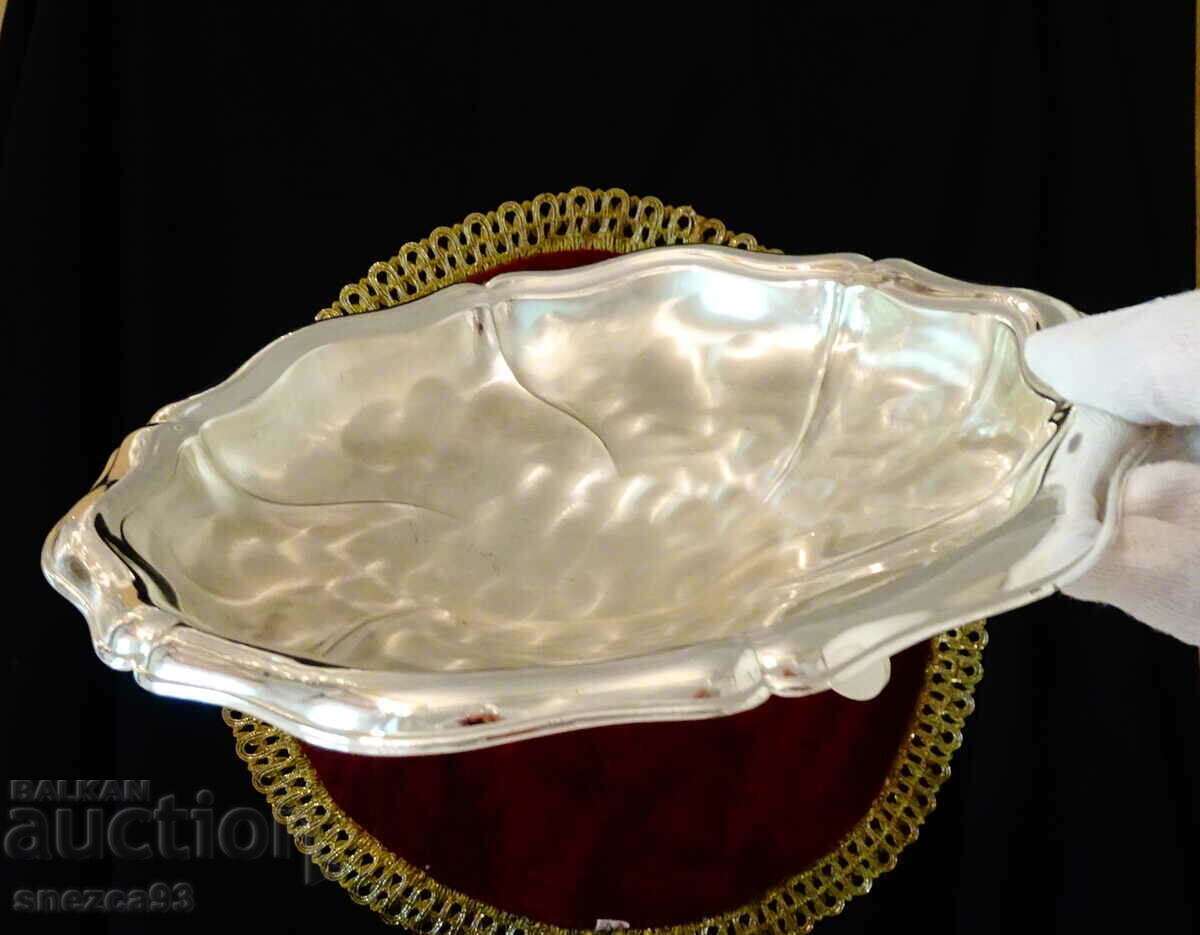 Silver-plated bronze fruit bowl, salad bowl, bowl, 25 cm with price 29.00 BGN | € 14.83 Silver-plated bronze fruit bowl, salad bowl, bowl, 25 cm with price 29.00 BGN | € 14.83