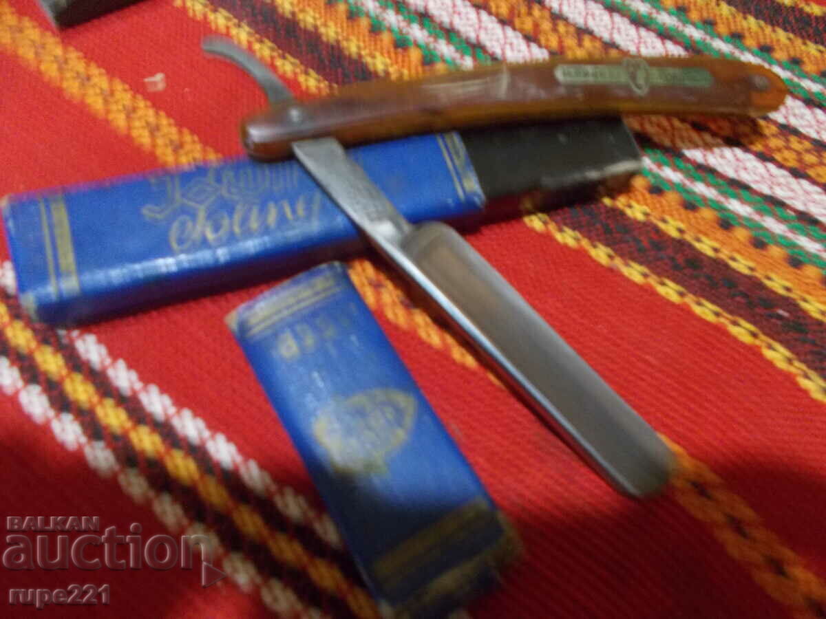 Delivery of Old Belgium razor breast Delivery of Old Belgium razor breast