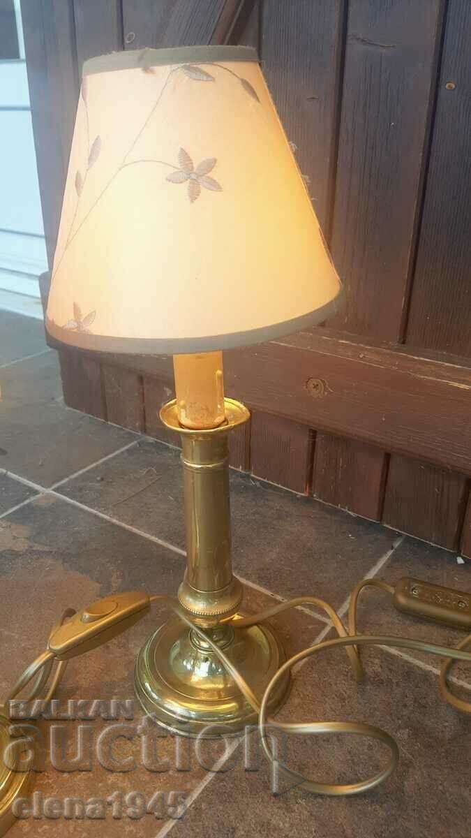 Auction Two table lamps Auction Two table lamps