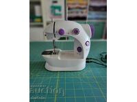 Mini sewing machine portable 4 in 1 with pedal two speeds Mini sa