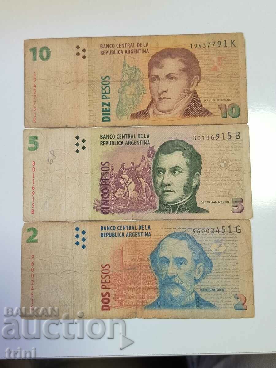 Lot Argentina 2, 5 and 10 pesos b39