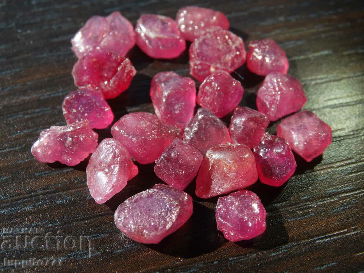 Παράδοση φυσικό ρουμπινί κορούνδιο όψης ποιότητας 62 καρατίων παρτίδα 21 τμχ Παράδοση φυσικό ρουμπινί κορούνδιο όψης ποιότητας 62 καρατίων παρτίδα 21 τμχ