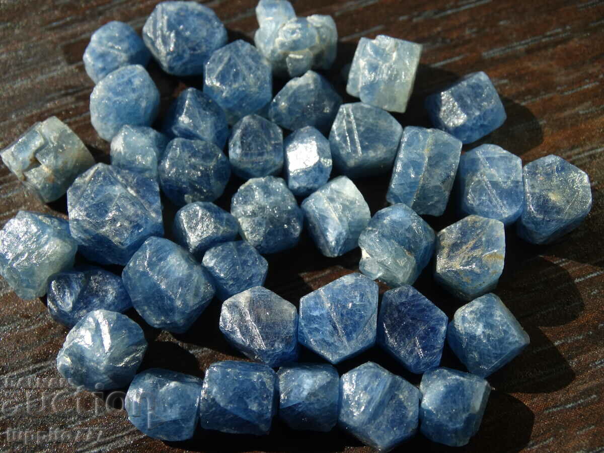 Δημοπρασία φυσικό ζαφείρι Mogok facet ποιότητας 136 καρατίων 40 τμχ. παρτίδα Δημοπρασία φυσικό ζαφείρι Mogok facet ποιότητας 136 καρατίων 40 τμχ. παρτίδα