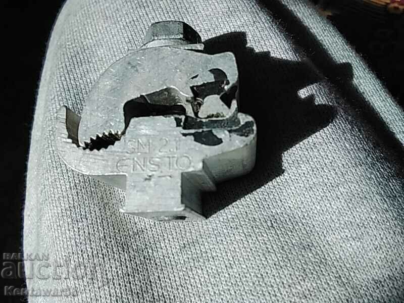 Terminal de curent bimetalic. cu preț 2.00 BGN | € 1.02 Terminal de curent bimetalic. cu preț 2.00 BGN | € 1.02