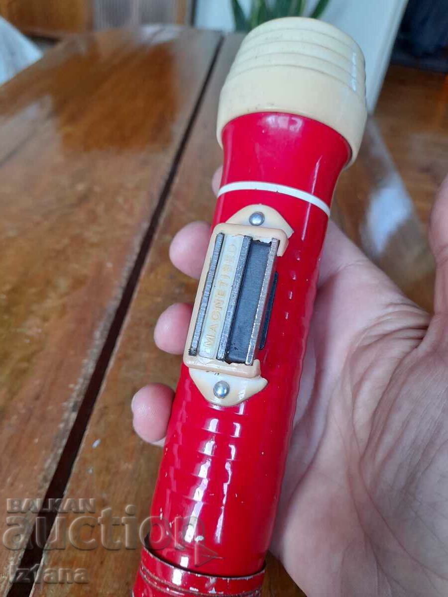 Delivery of Old flashlight, Ucar flashlight Delivery of Old flashlight, Ucar flashlight