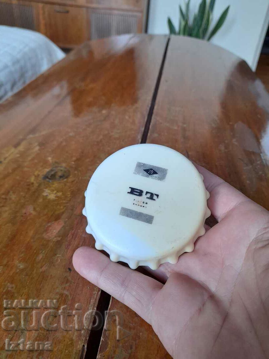 Стара отварачка БТ,BT с цена 25.00 лв. | € 12.78 Стара отварачка БТ,BT с цена 25.00 лв. | € 12.78