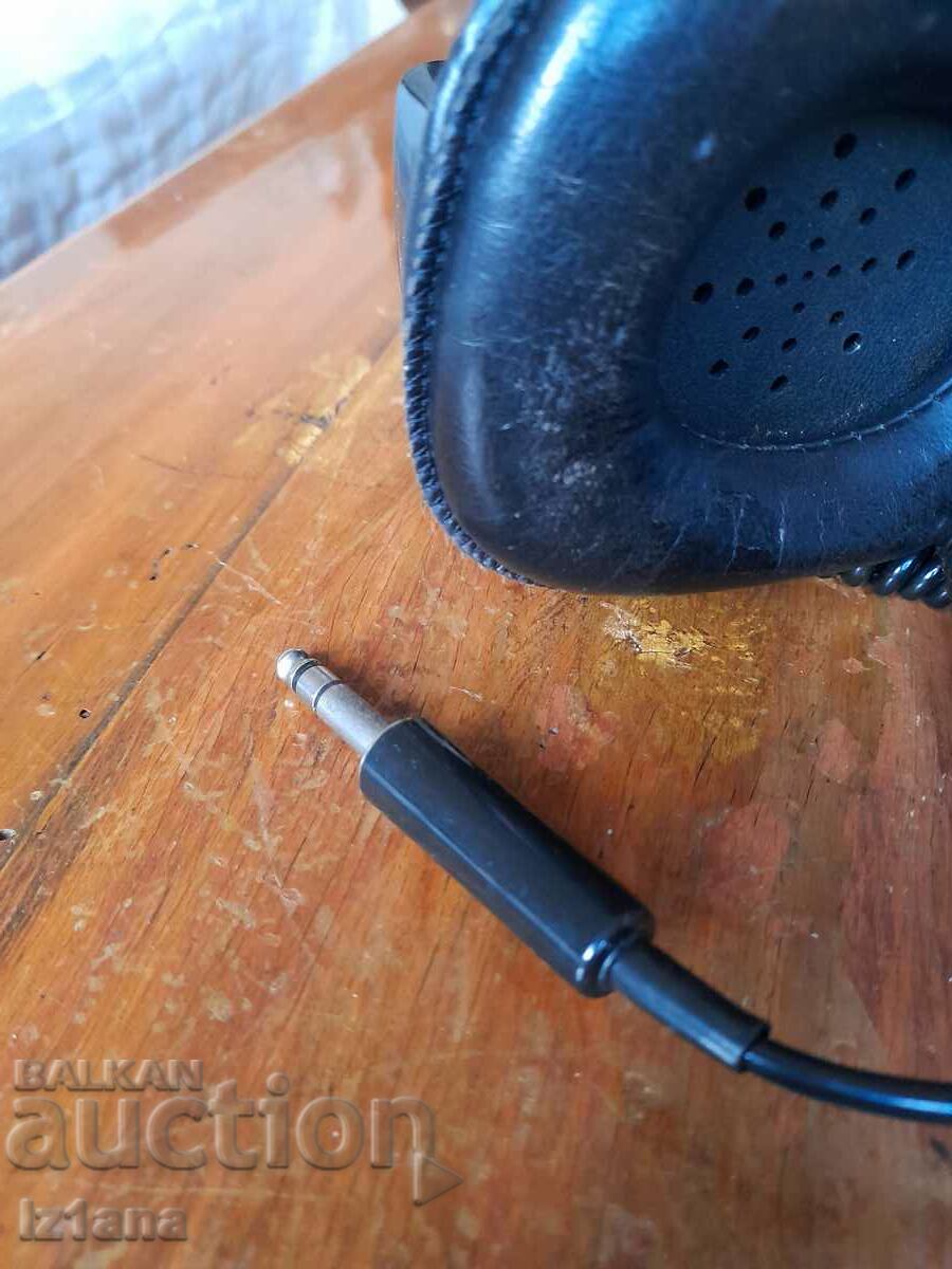 Delivery of Old ISP headset Delivery of Old ISP headset