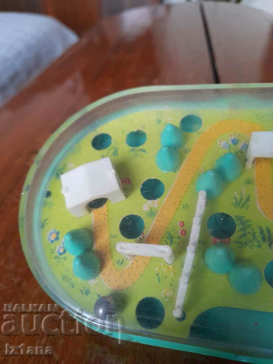 Δημοπρασία Ένα παλιό παιδικό παιχνίδι