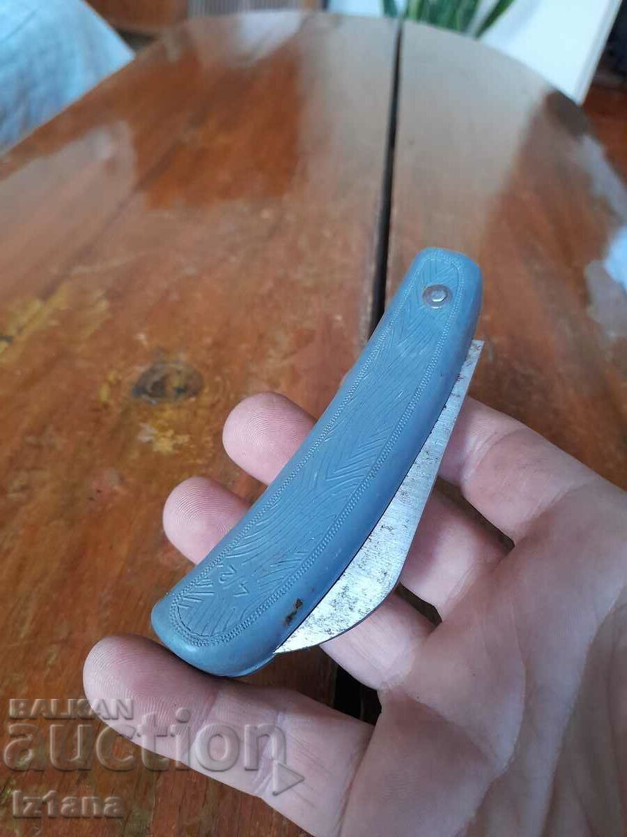 Old viticultural, vegetable knife, knife with price 35.00 BGN | € 17.90 Old viticultural, vegetable knife, knife with price 35.00 BGN | € 17.90