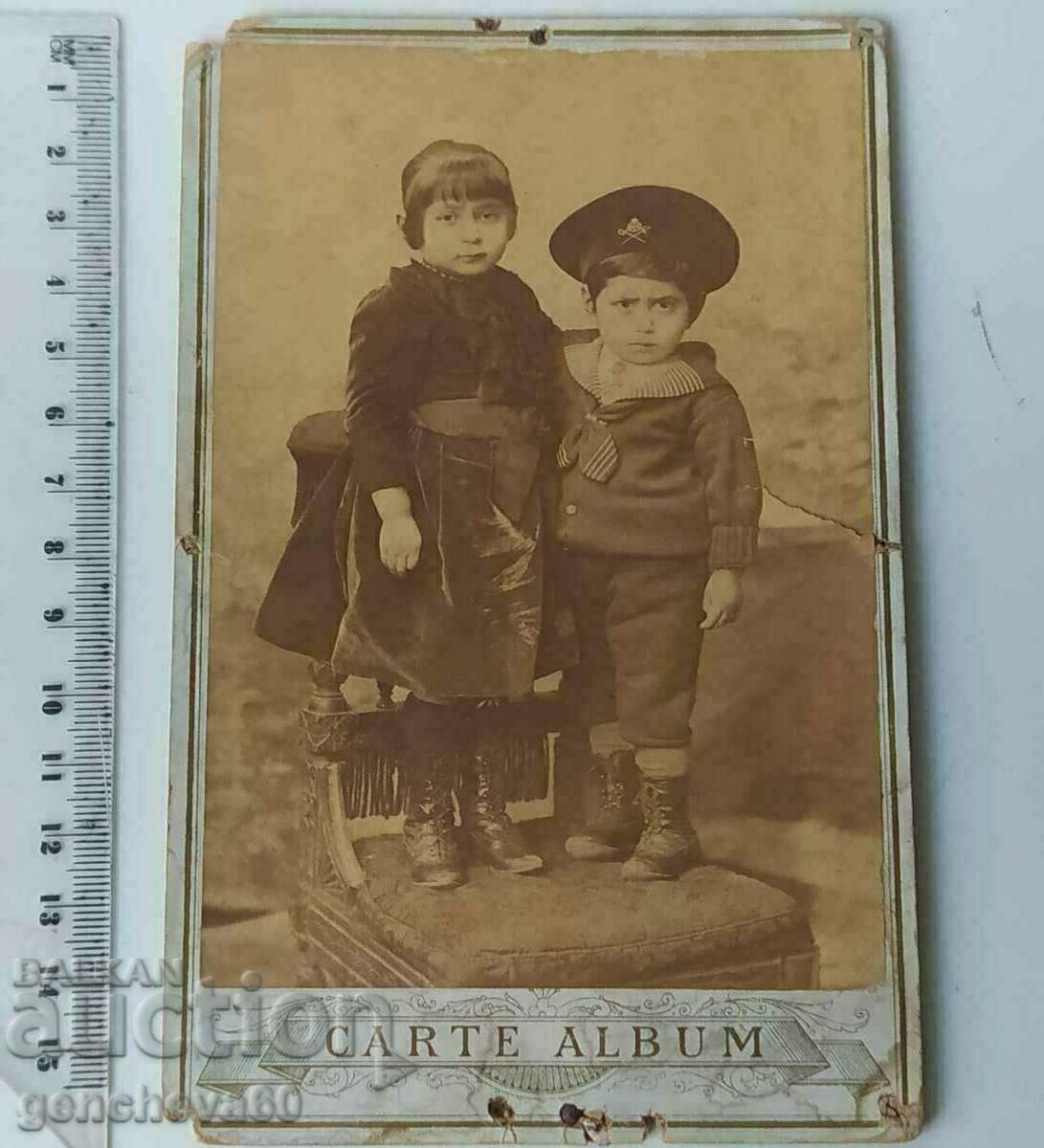 Auction Photographic photograph of children 1884, thick cardboard, signed Auction Photographic photograph of children 1884, thick cardboard, signed