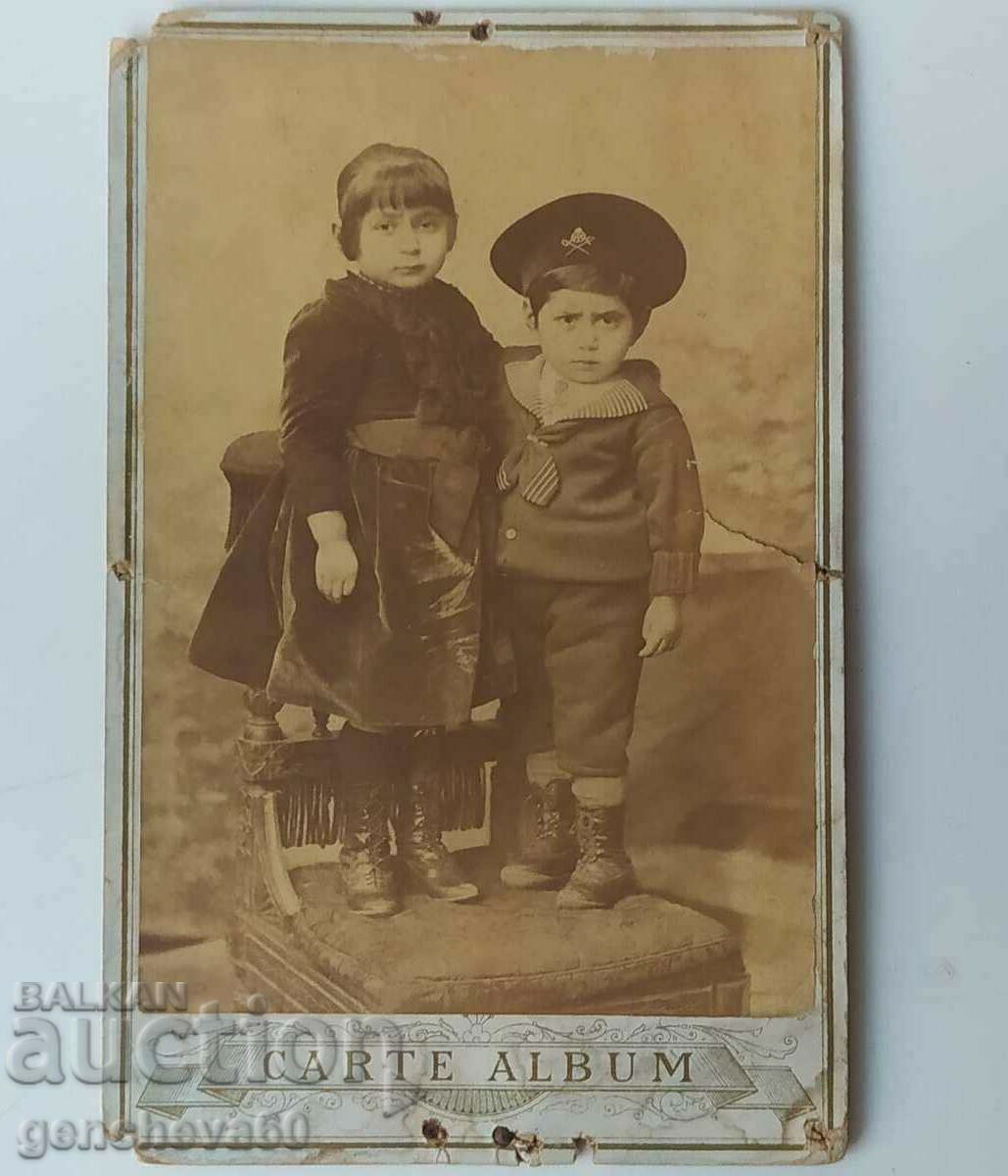 Photographic photograph of children 1884/thick cardboard