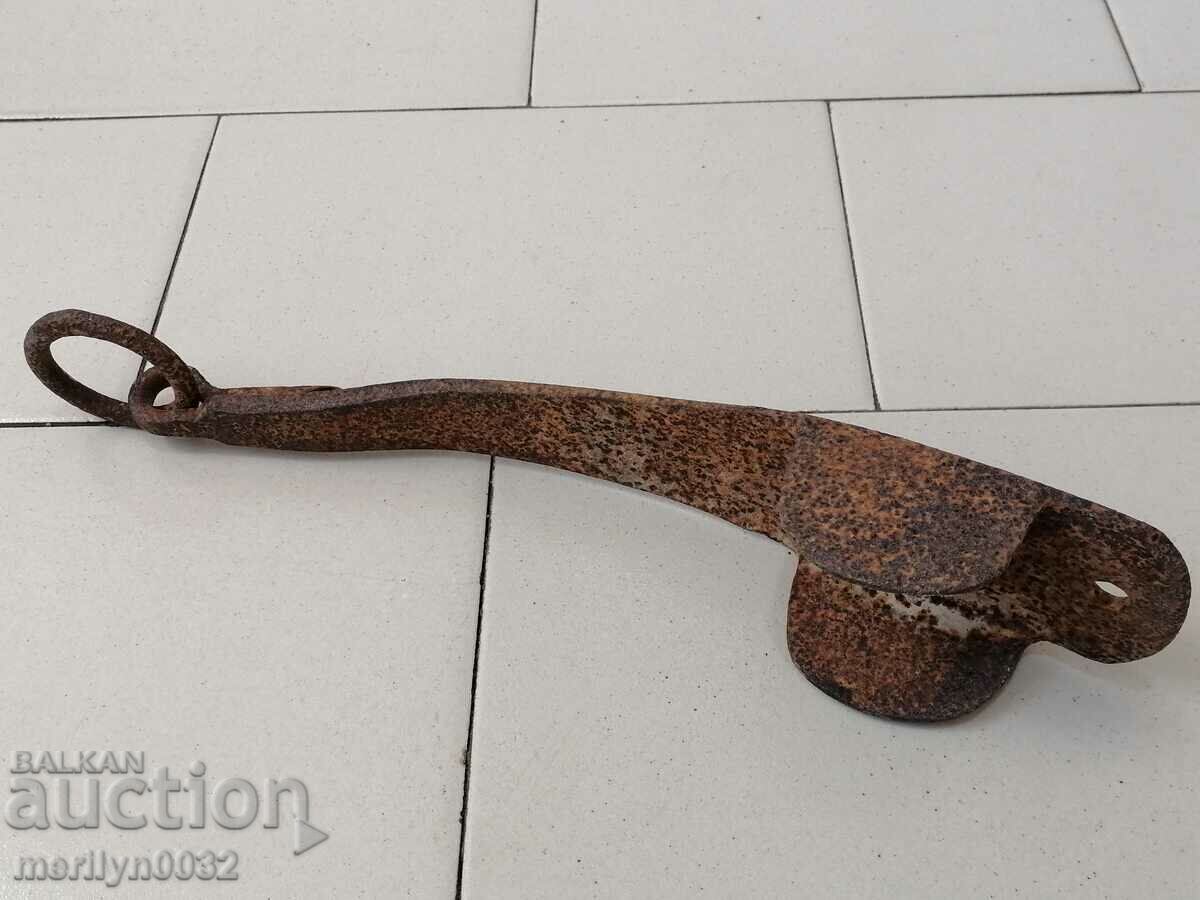Auction Hand forged wagon brake, wrought iron Auction Hand forged wagon brake, wrought iron