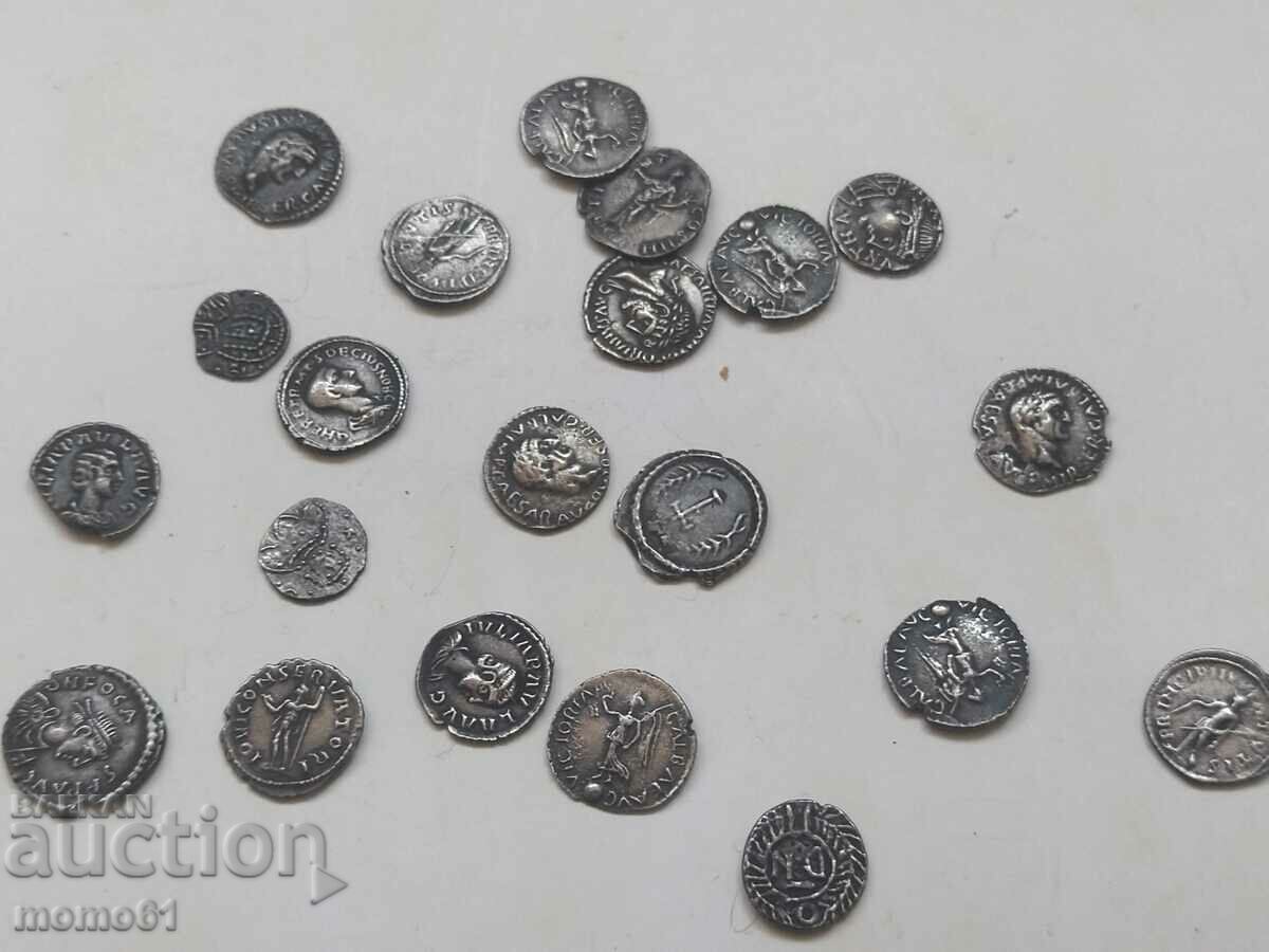 Small bronze pot with 21 replica coins - 6 Small bronze pot with 21 replica coins - 6