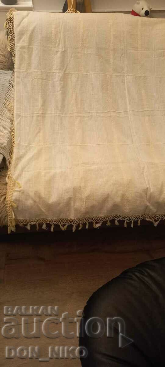 Auction  Kenarena Tablecloth