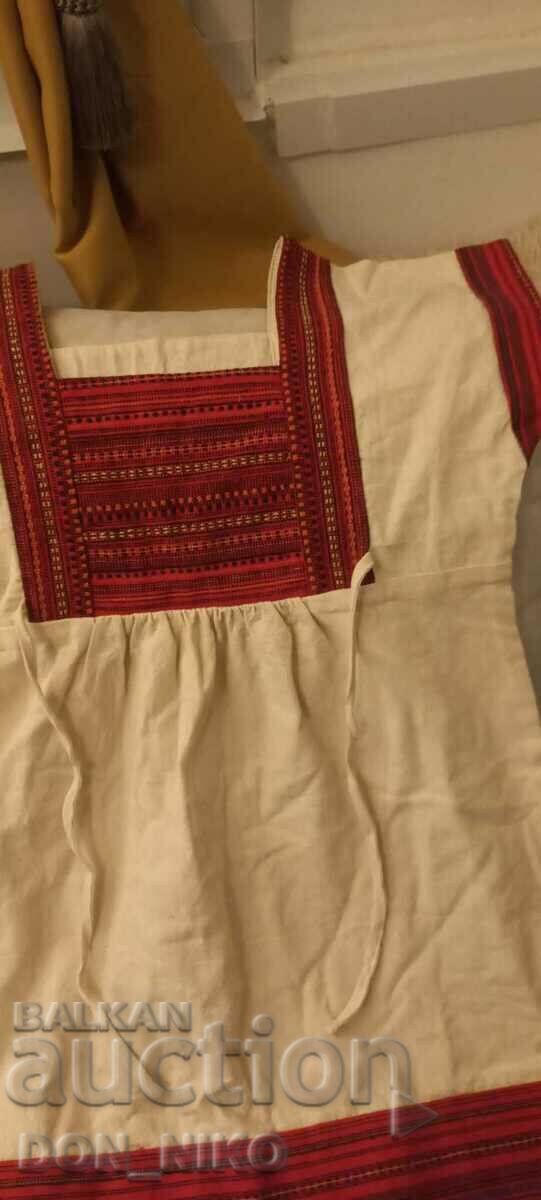 Rochie Kenarena pentru costum popular cu preț 80.00 BGN | € 40.90