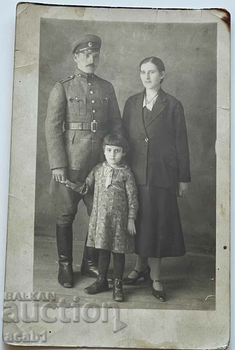 Fotografie de familie militară