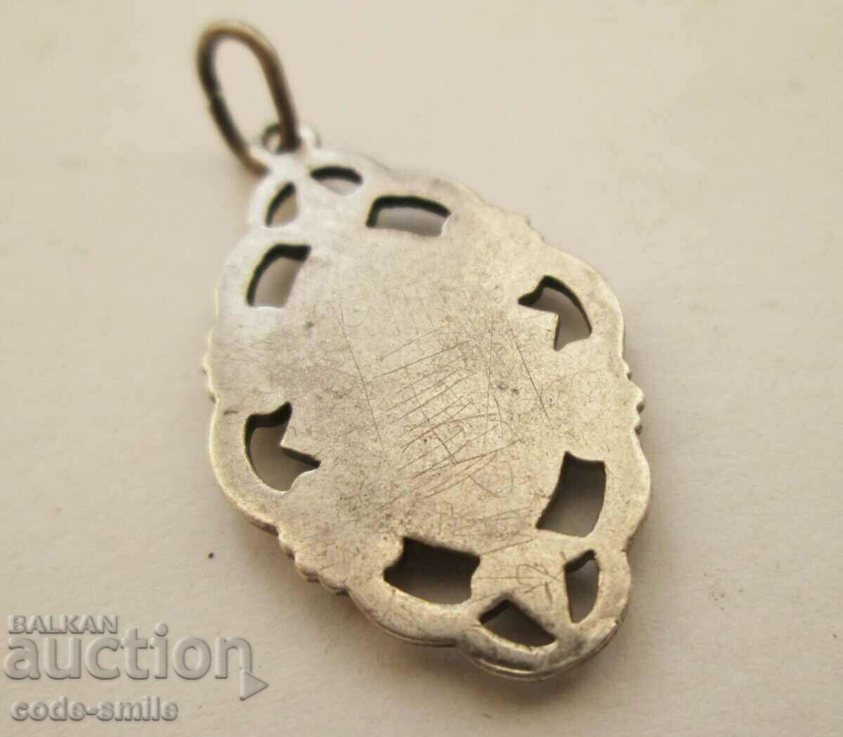 Auction Old silver medallion pendant icon enamel Virgin Mary Auction Old silver medallion pendant icon enamel Virgin Mary