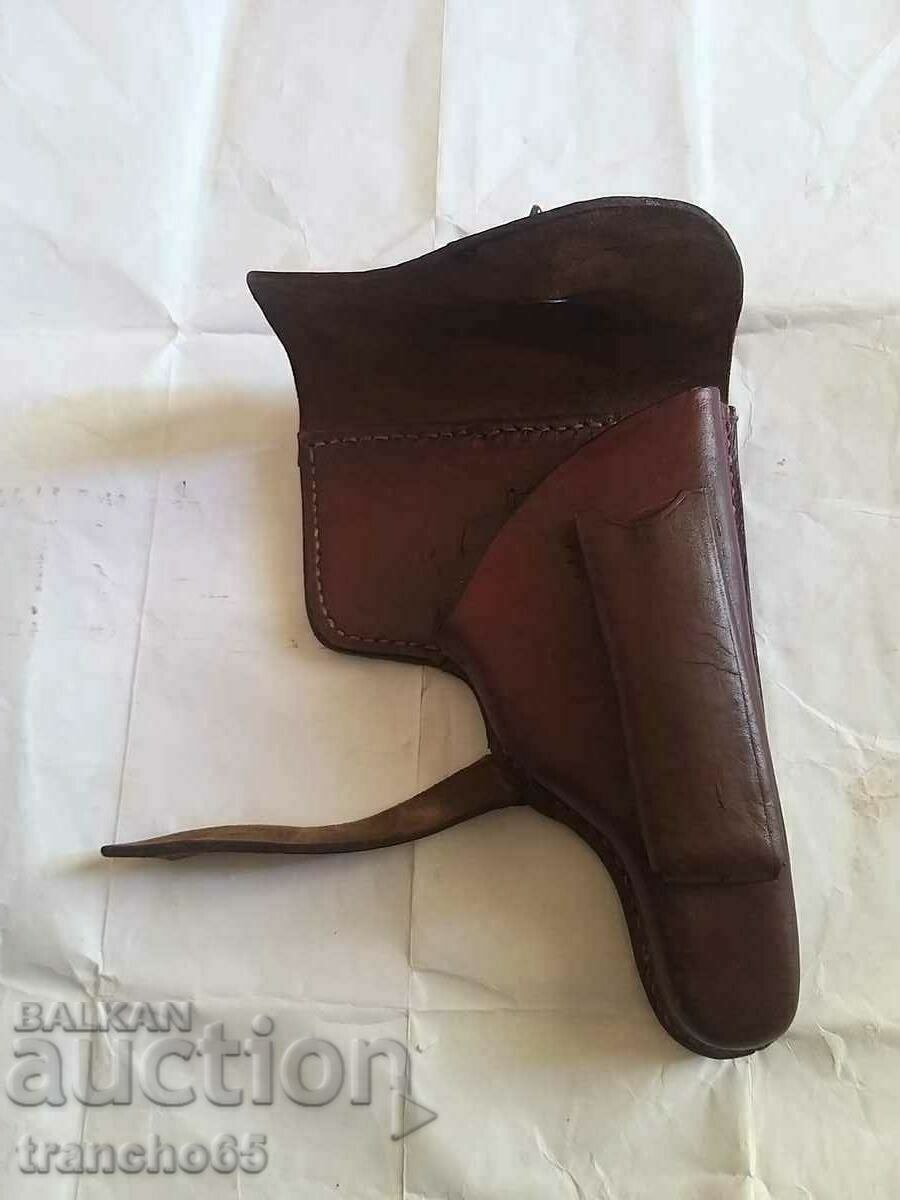 Auction Holster for "Walter" PP from WWII with belt and sling. Auction Holster for "Walter" PP from WWII with belt and sling.