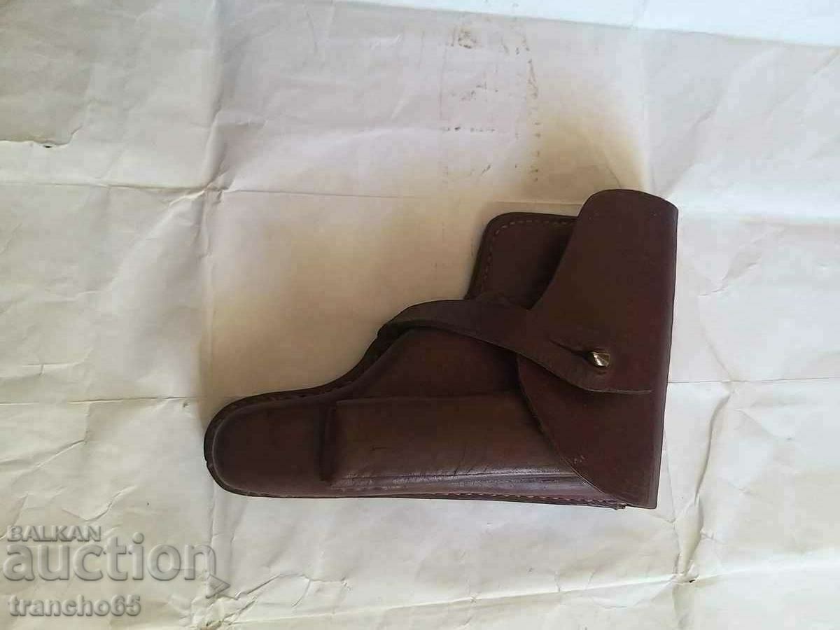 Delivery of Holster for "Walter" PP from WWII with belt and sling. Delivery of Holster for "Walter" PP from WWII with belt and sling.