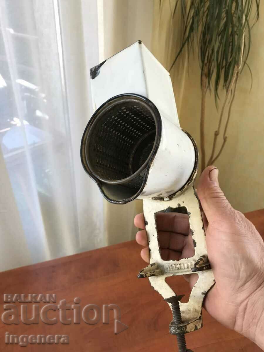 GRINDER GRINDER FOR NUTS, COFFEE, SPICES ETC.-CAST IRON with price 85.00 BGN | € 43.46 GRINDER GRINDER FOR NUTS, COFFEE, SPICES ETC.-CAST IRON with price 85.00 BGN | € 43.46