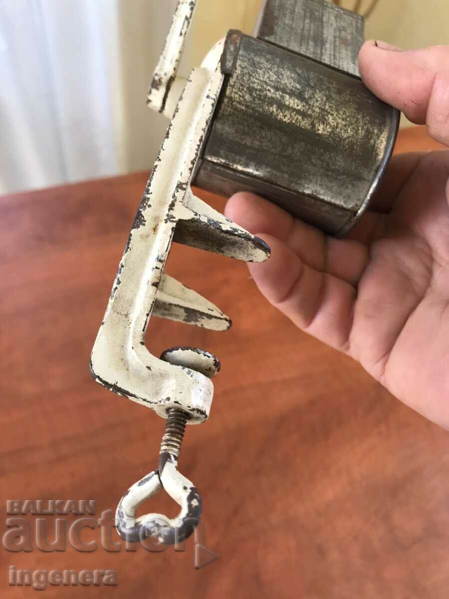 Delivery of GRINDER GRINDER FOR NUTS, COFFEE, SPICES ETC.-CAST IRON