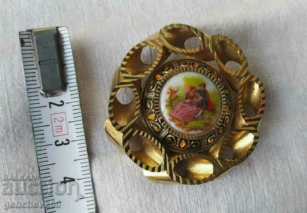 Broșă retro, culoare aurie/stil victorian/porțelan cu preț 30.00 BGN | € 15.34