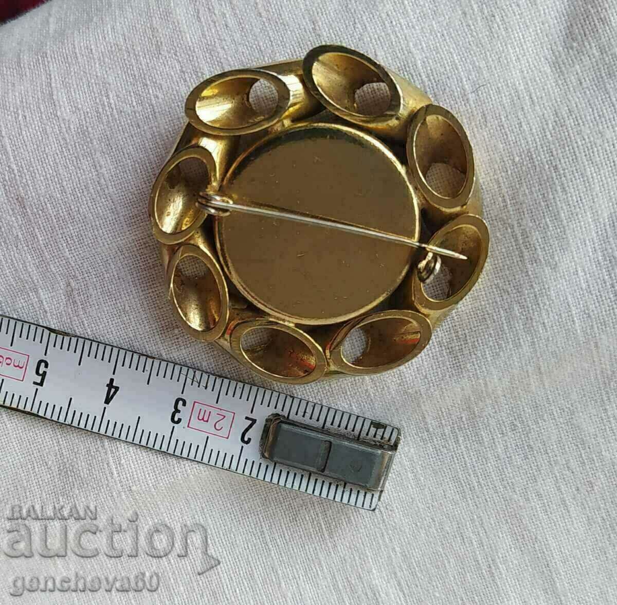 Auction  Retro brooch, gold color/Victorian style/porcelain
