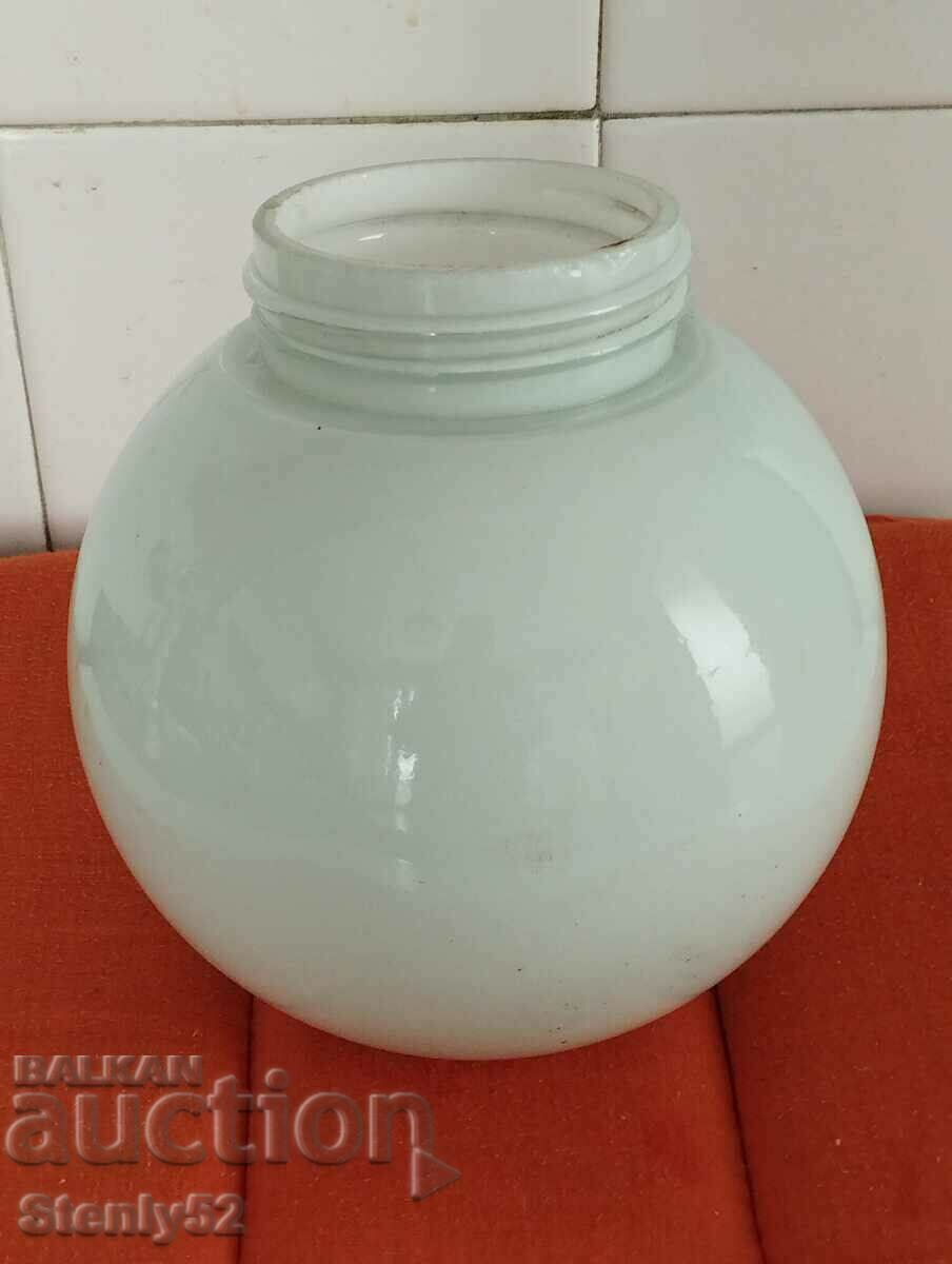 Bulă albă pentru lampă de exterior sau baie, sticlă groasă.