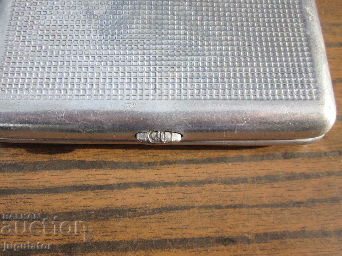 Delivery of old Russian Soviet USSR snuffbox MIR ZEMLE Delivery of old Russian Soviet USSR snuffbox MIR ZEMLE