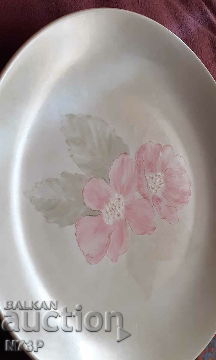 Delivery of PORCELAIN PLATE. COLLECTION. HAND PAINTED. Delivery of PORCELAIN PLATE. COLLECTION. HAND PAINTED.