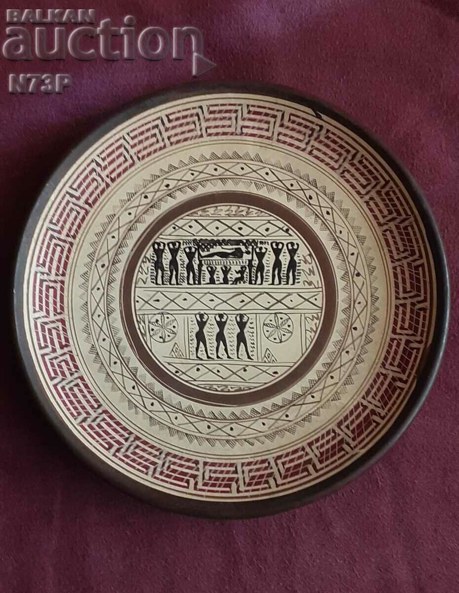 OLD PLATE. COLLECTION. HANDMADE.