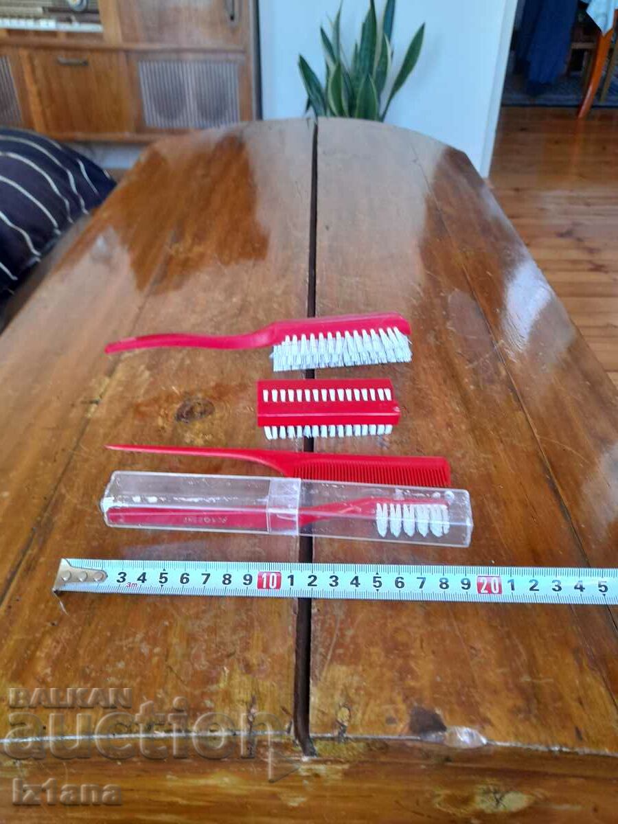 Old women's personal hygiene brush set - 5