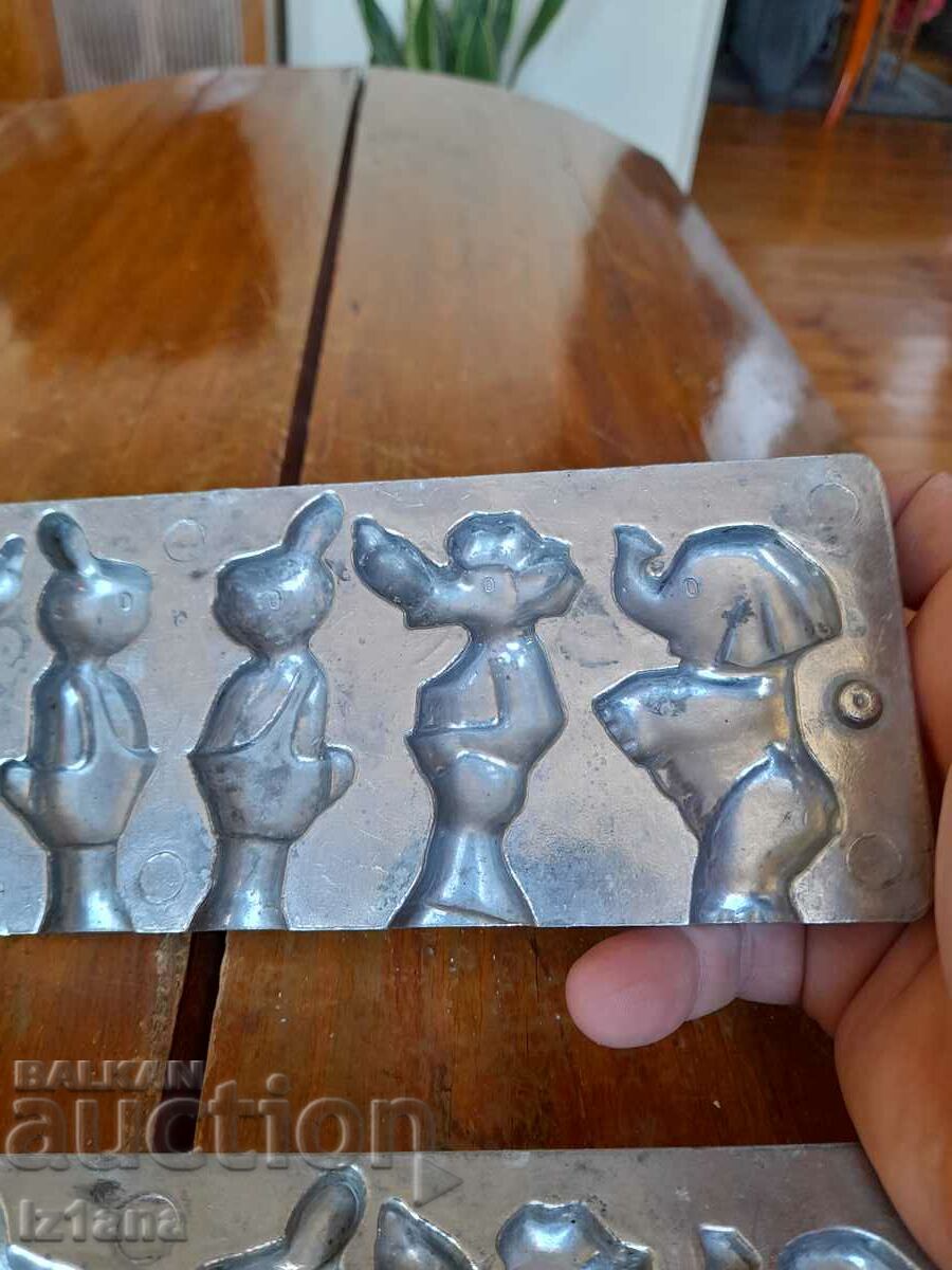 An old mold for candy figures - 7 An old mold for candy figures - 7