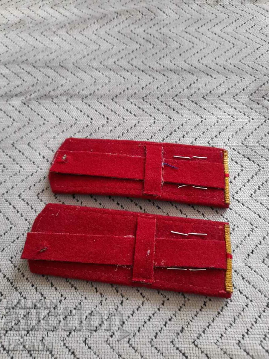 Old epaulettes Lieutenant with price 20.00 BGN | € 10.23