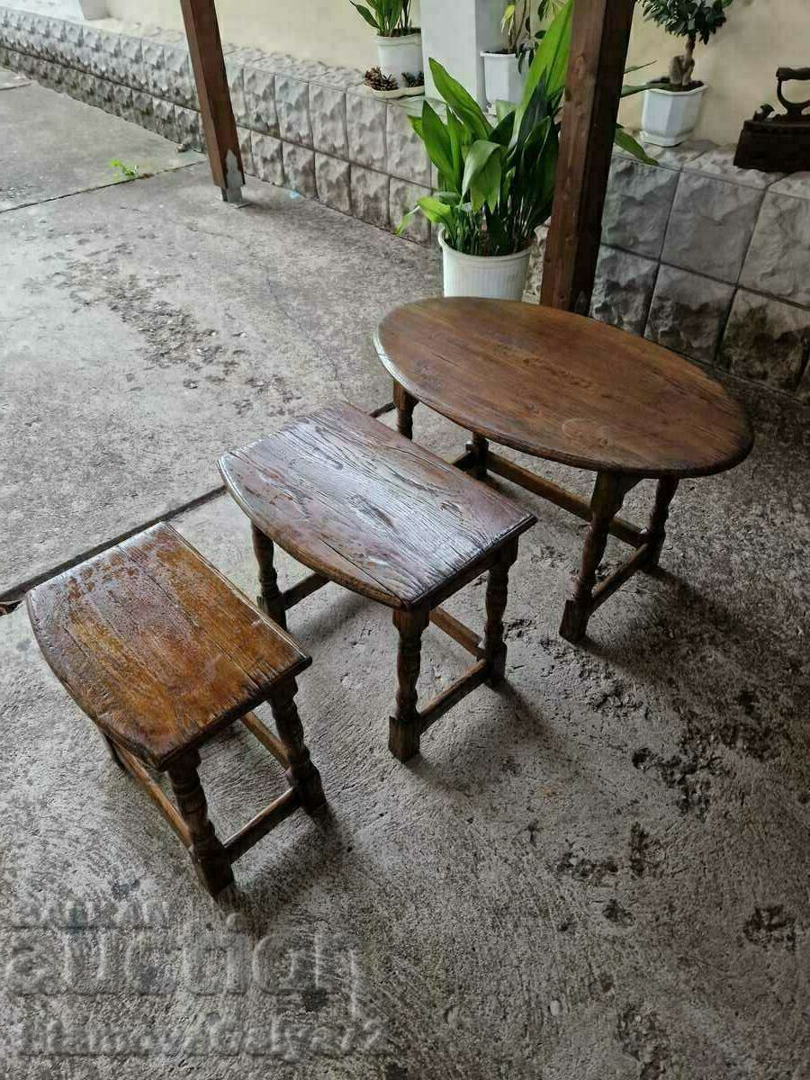 Auction Unique antique English coffee tables from the 19th century Auction Unique antique English coffee tables from the 19th century