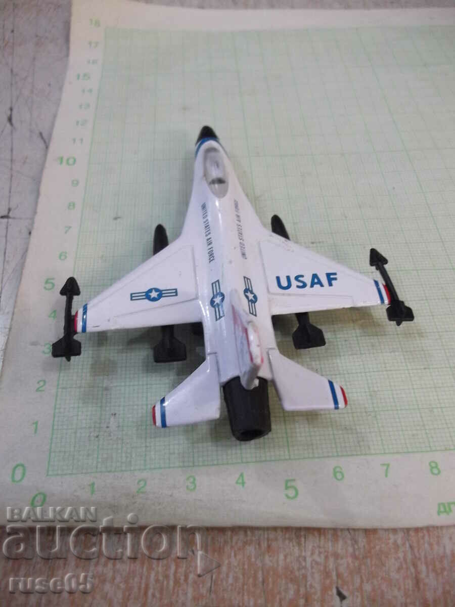 Airplane - 1 - 5 Airplane - 1 - 5