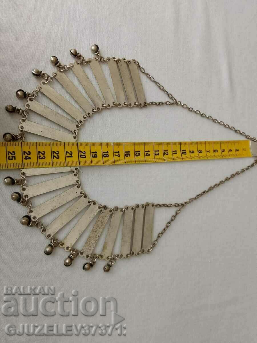 Delivery of Renaissance style necklace and bracelet Delivery of Renaissance style necklace and bracelet