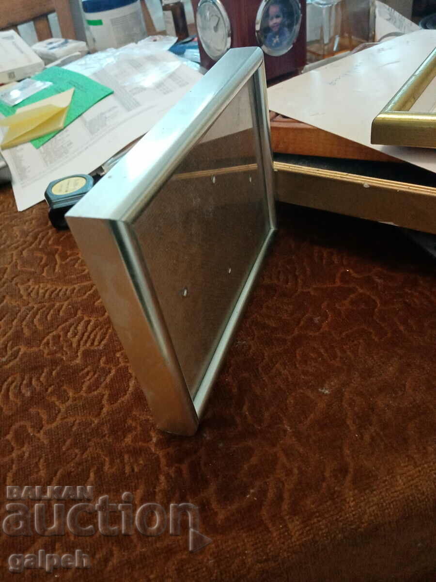 Auction Picture/photo frame - metal Auction Picture/photo frame - metal