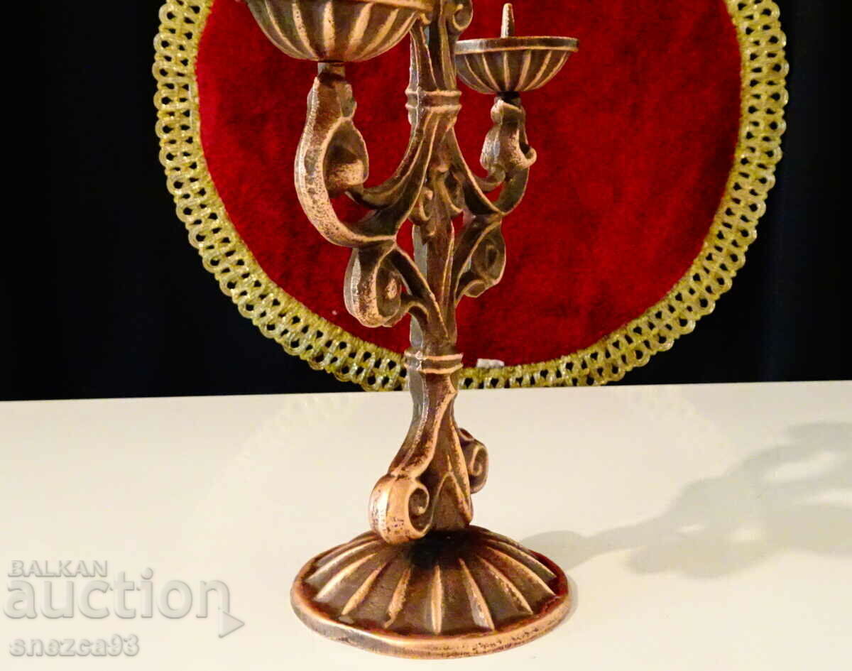 Τριπλό κηροπήγιο, κηροπήγιο για τρία κεριά. με τιμή 29.00 BGN | € 14.83