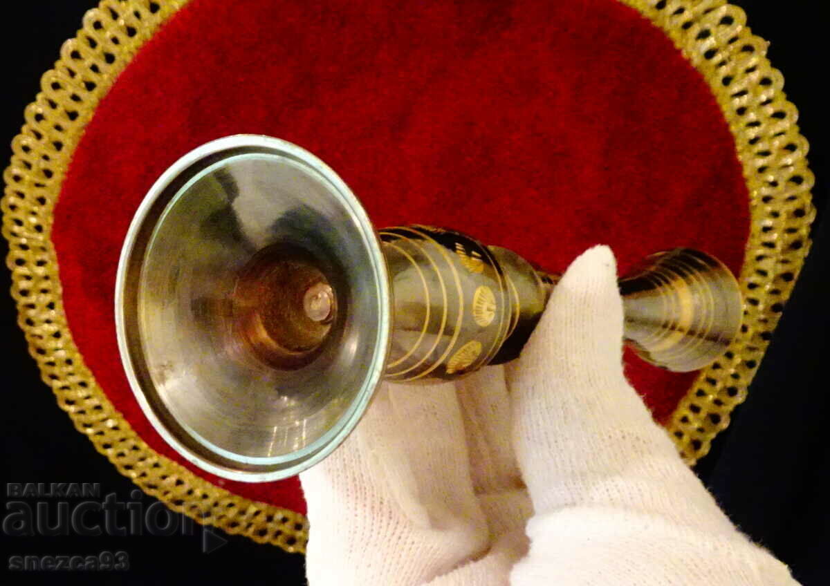 Bronze vase, candlestick, rose. - 6 Bronze vase, candlestick, rose. - 6