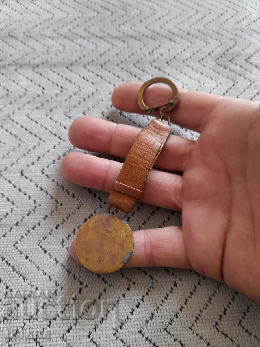 Licitație Un inel de chei vechi Licitație Un inel de chei vechi