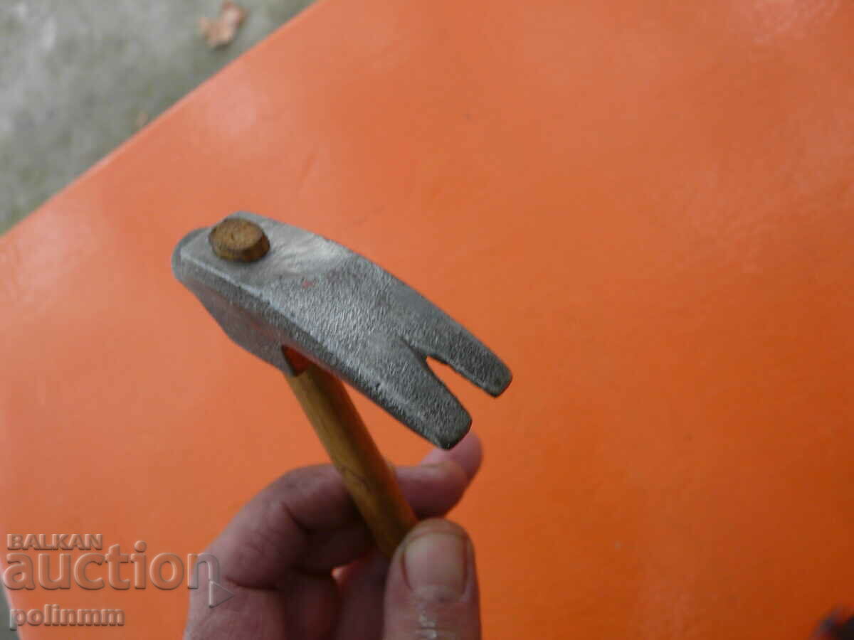 Rare Craftsman's Hammer - 230 with price 40.00 BGN | € 20.45 Rare Craftsman's Hammer - 230 with price 40.00 BGN | € 20.45