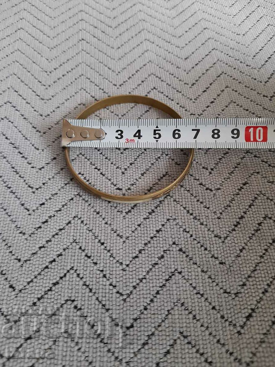 Παλιό βραχιόλι με τιμή 15.00 BGN | € 7.67 Παλιό βραχιόλι με τιμή 15.00 BGN | € 7.67