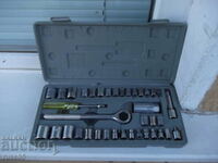 Ratchet set with 34 pcs. inserts, extension and screwdriver