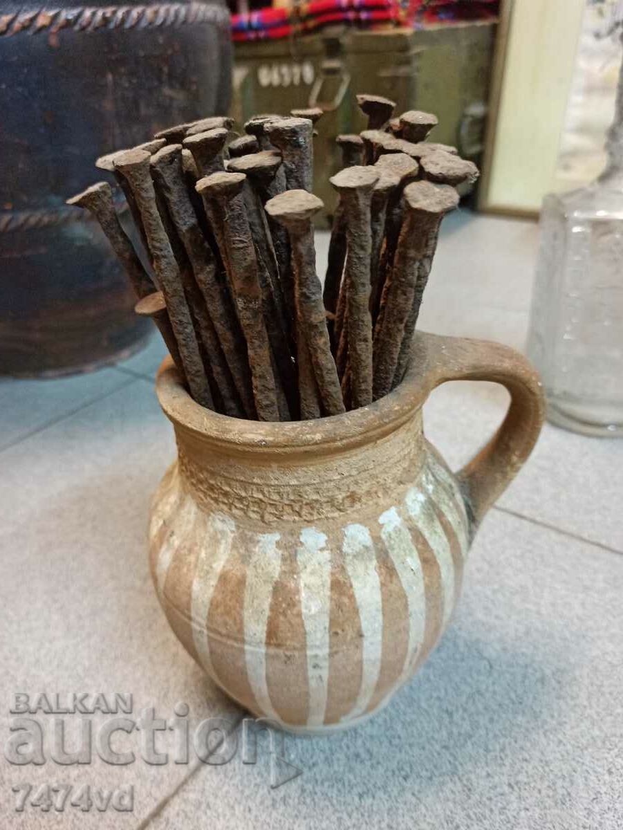 Auction OLD FORGED NAILS 30 PCS Auction OLD FORGED NAILS 30 PCS