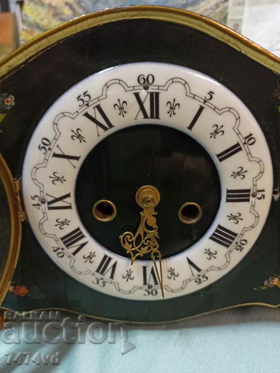 UNIQUE! OLD COLLECTIBLE DESK, FIREPLACE CLOCK - 5 UNIQUE! OLD COLLECTIBLE DESK, FIREPLACE CLOCK - 5